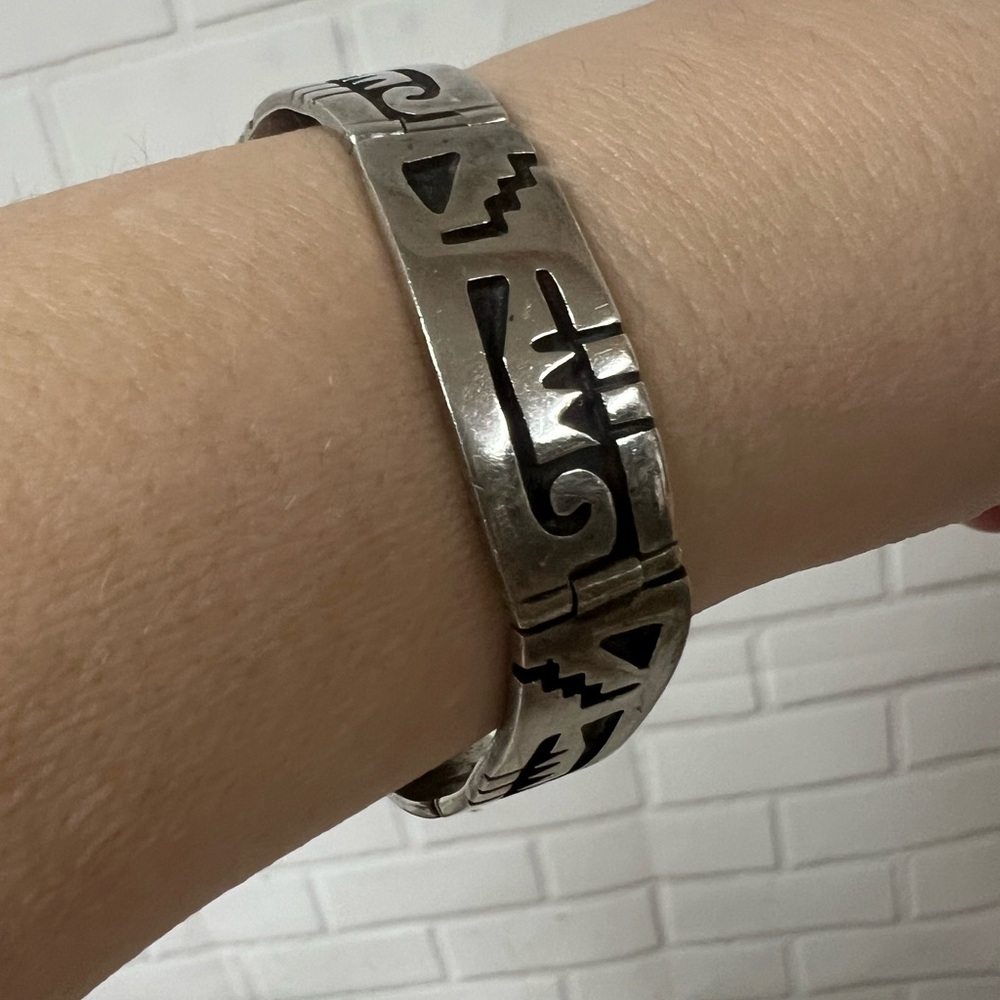 Silver Geometric Pattern Bracelet - image 1
